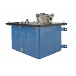 Univerzális négyzet alakú 6 liter űrtartalmú fém hidraulikaolaj tartály, oldalsó rögzítéssel. További felszerelés a készletben 