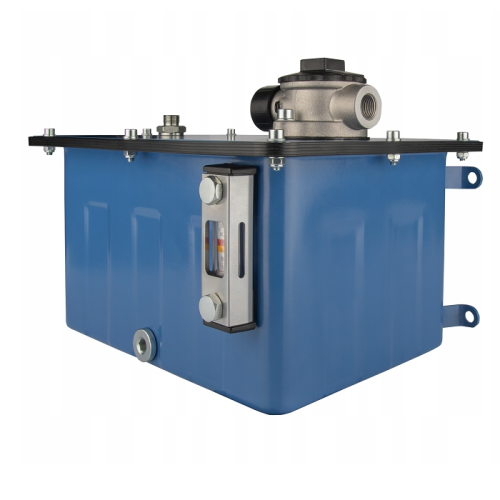 Univerzális négyzet alakú 12 liter űrtartalmú fém hidraulikaolaj tartály, oldalsó rögzítéssel. További felszerelés a készletben