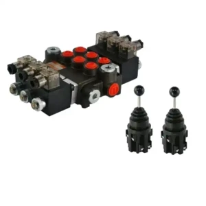 Kettős működésű, 3 szekciós, elektromosan vezérelt, 40L-es, 12V-os hidraulikus elosztó, 2 elektromos joystickkal 