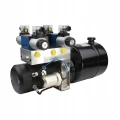 Hidraulikus tápegység 2 szekcióval: 1 kettős működésű + 1 úszóállásos, 24V 2,2 kW, 1,6 cm³/ford. szivattyú, 200 bar – 4–14 l tartállyal