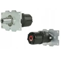 Hidraulikus motor BMR folyadékszállítás: 250cm3/ford. fordulatszám: 240ford./perc tengely: 32mm rögzítőkonzollal valamint tengelyre szerelt hüvellyel