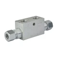Kettős VBPDE CC visszacsapó szelep „zár” kettős működésű hengerzár. Menet: 1/2” térfogatáram: 50L/perc maximális nyomás: 350bar